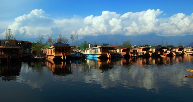 Where To Stay :Srinagar