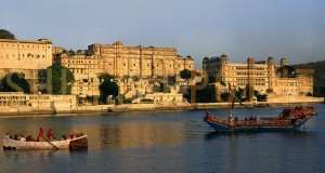 Lakes and Palaces Tour – Udaipur